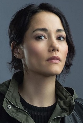 Sandrine Holt